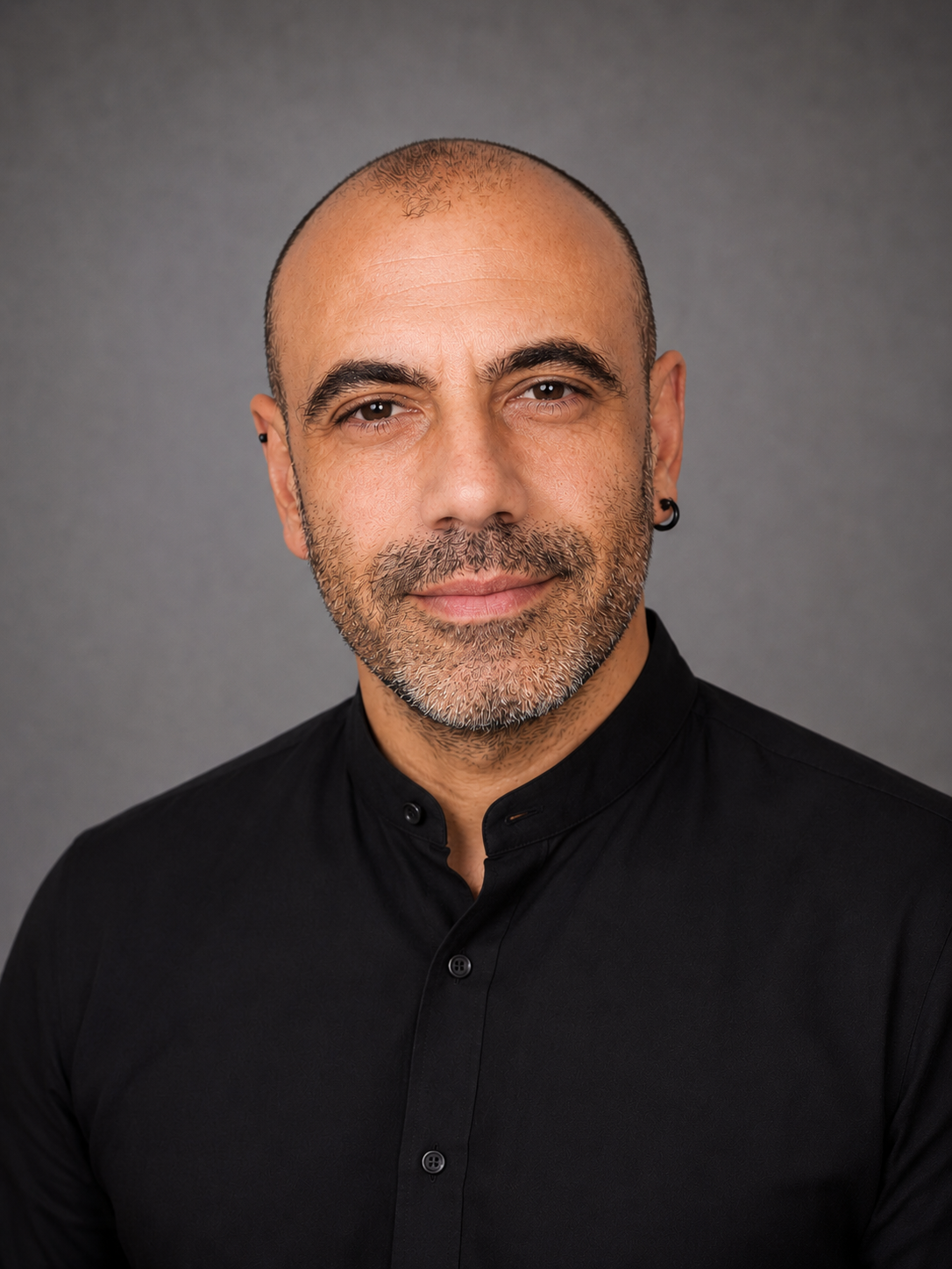Headshot of Luigi de Nisi, filmmaker on The Short Film Show